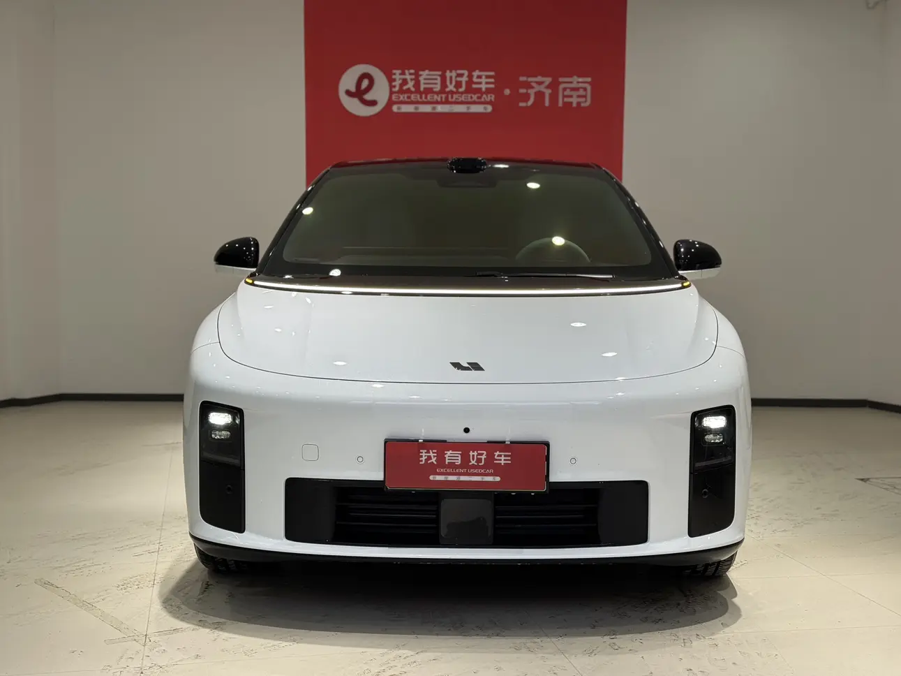 Li Ideal i6  из Китая