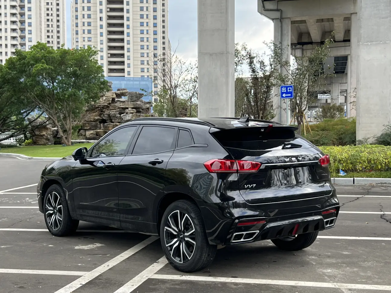Wey Wei brand VV7
