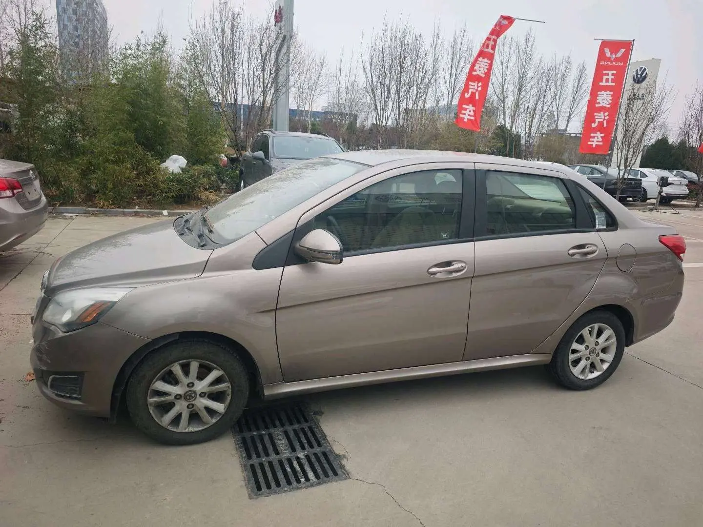 BAIC Motor E Series  из Китая