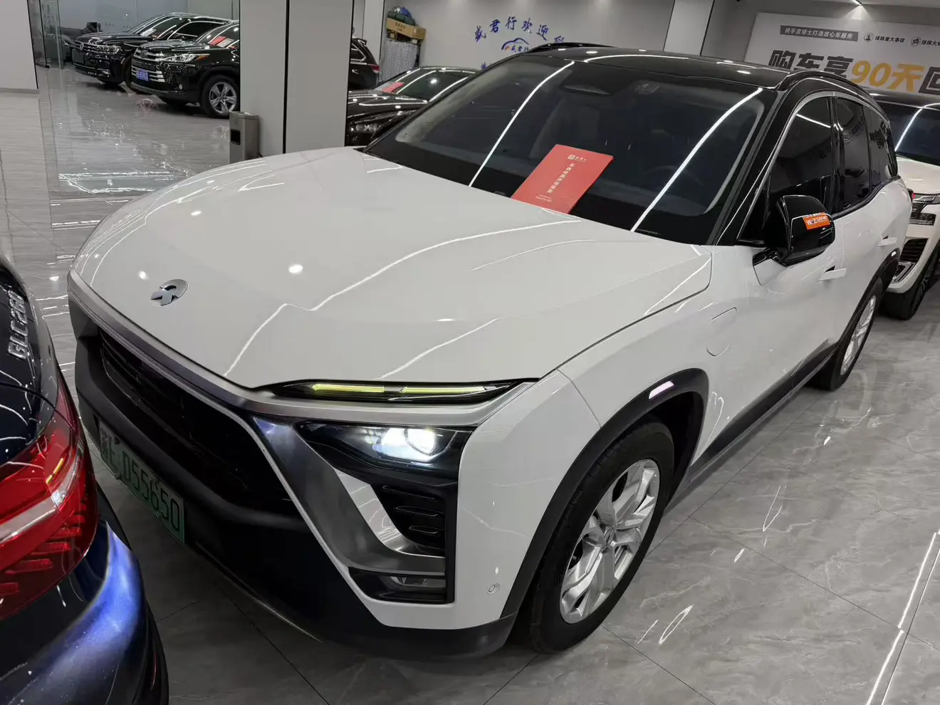 NIO ES8