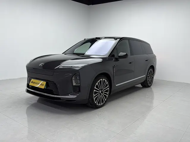 NIO ES8