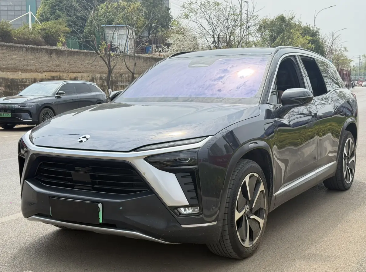 NIO ES8  из Китая