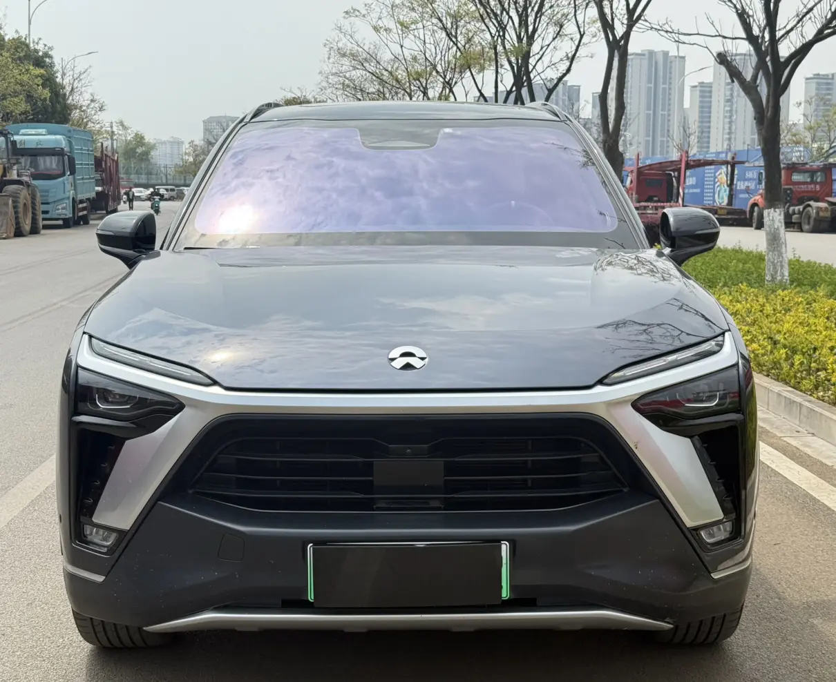 NIO ES8  из Китая