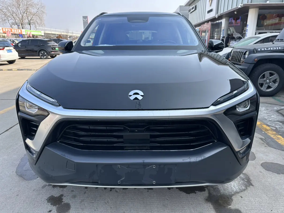 NIO ES8  из Китая