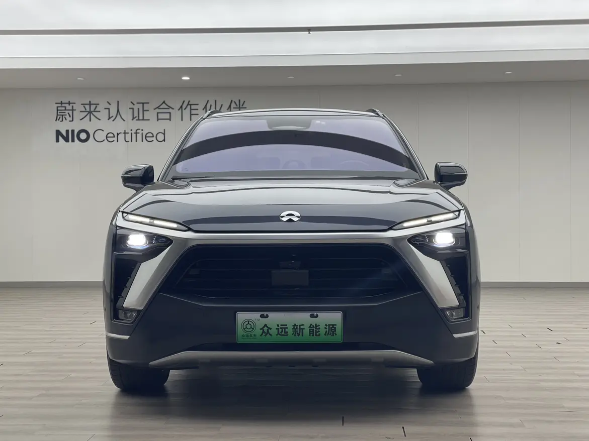 NIO ES8  из Китая
