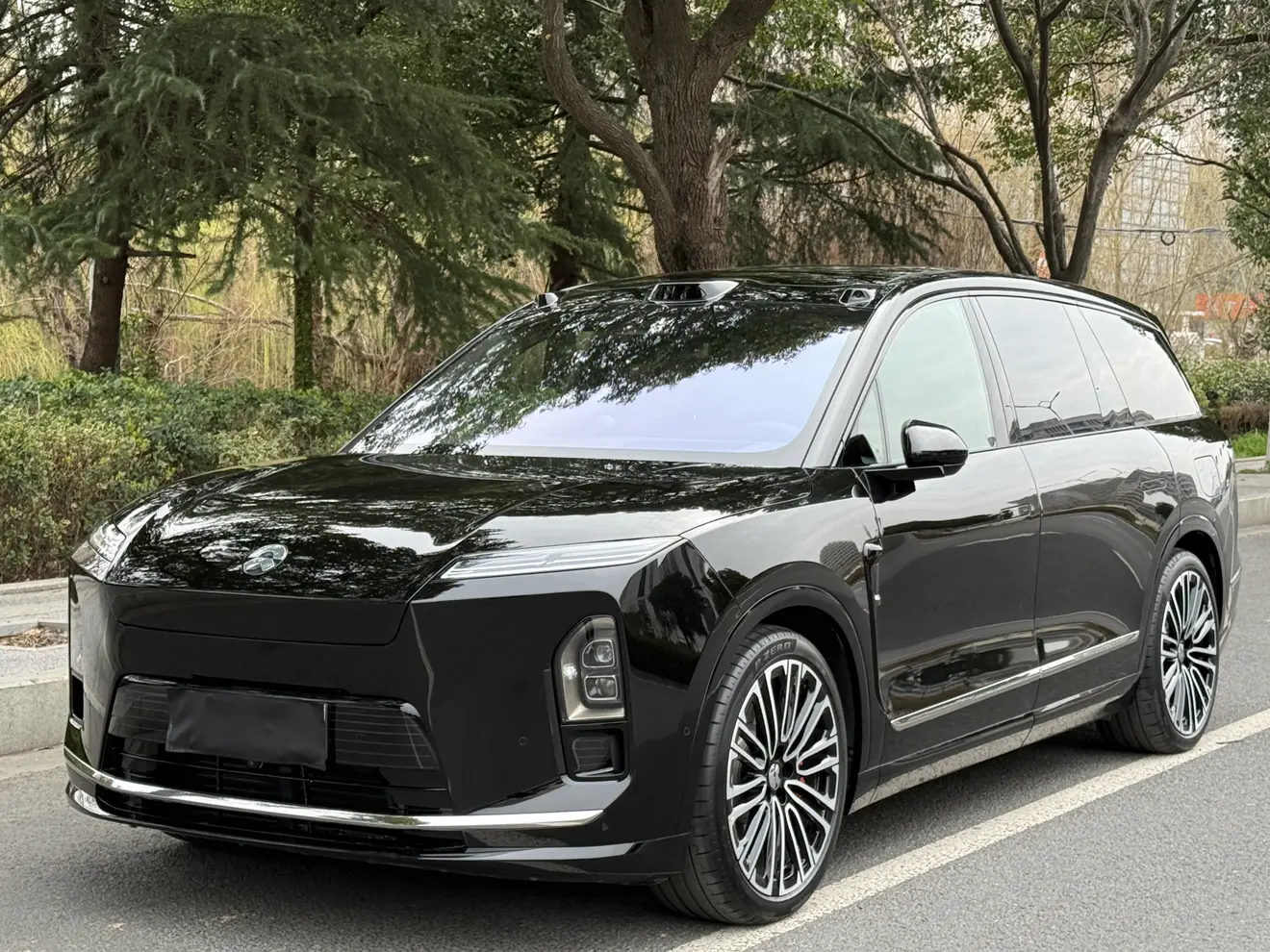 NIO ES8  из Китая