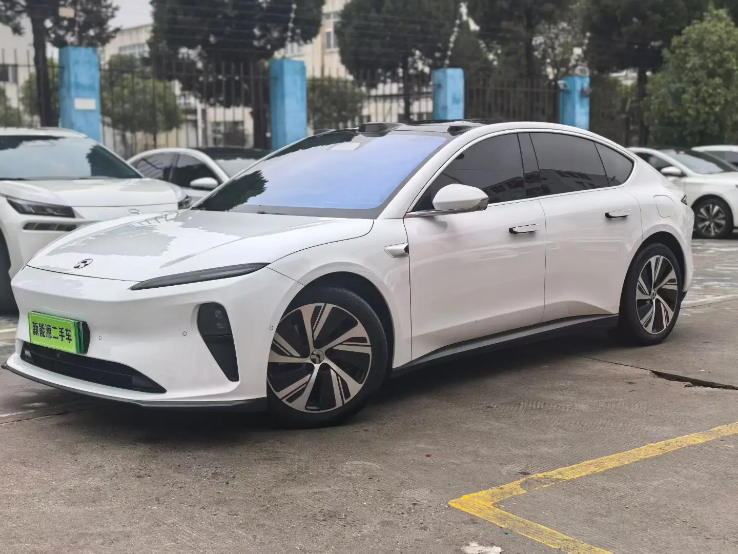 NIO ET5  из Китая