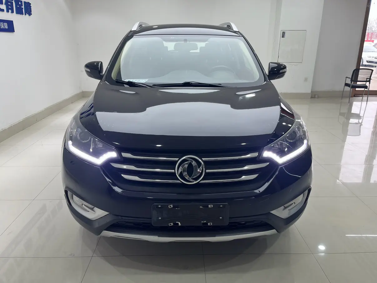 Dongfeng Fengshen AX7  из Китая
