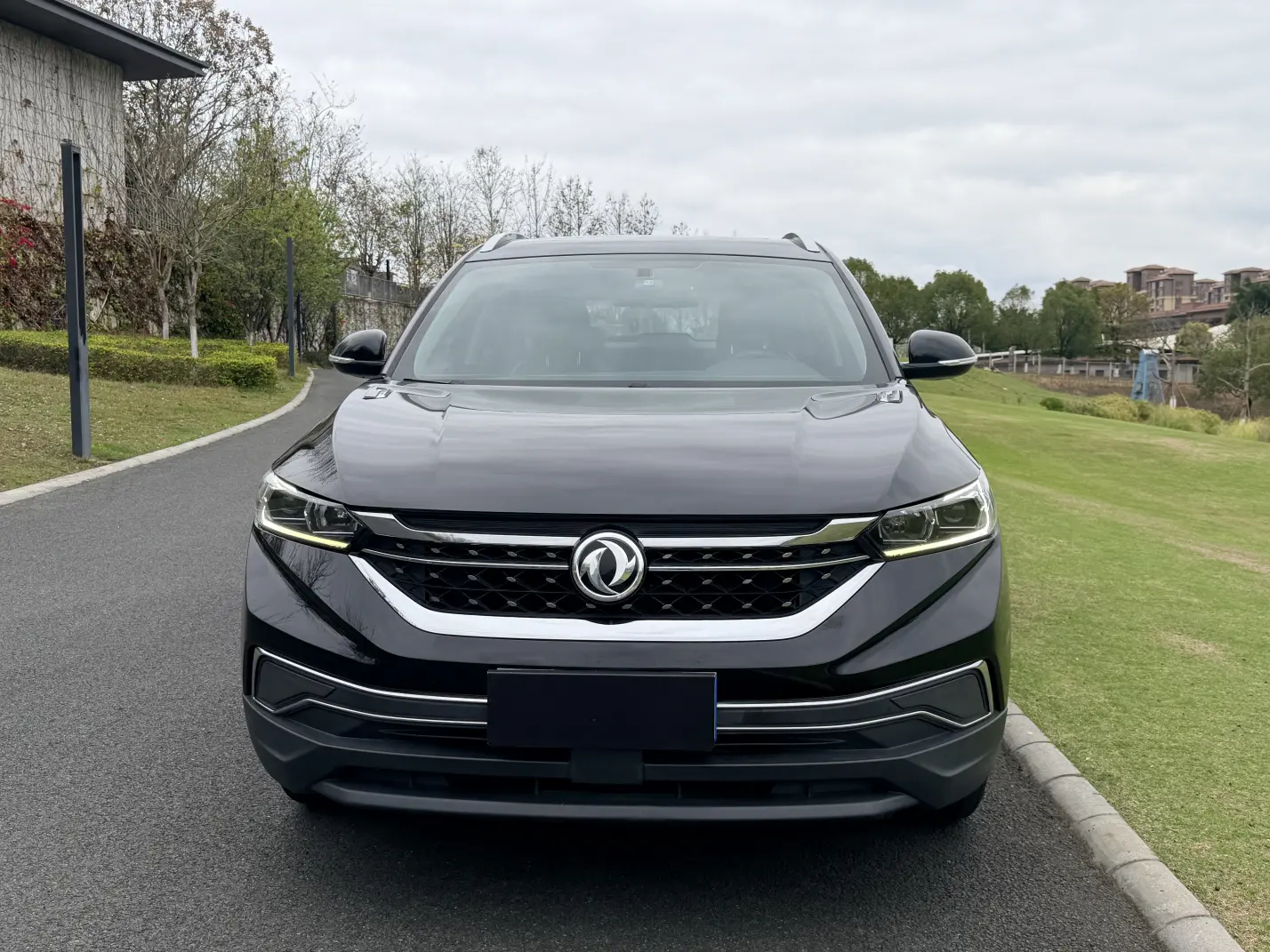 Dongfeng Fengshen AX7  из Китая