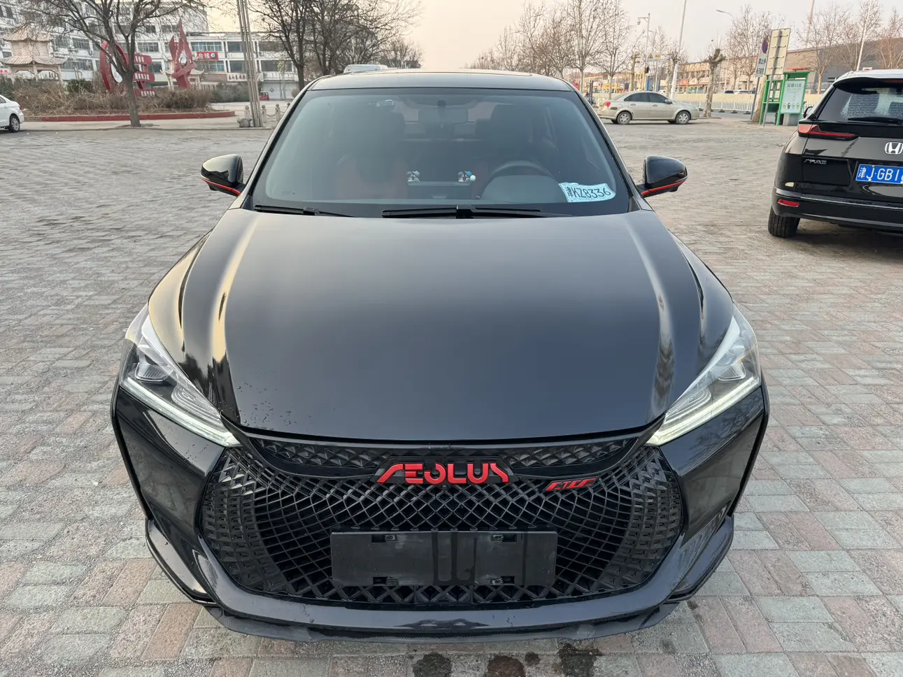 Dongfeng Yixuan MAX  из Китая