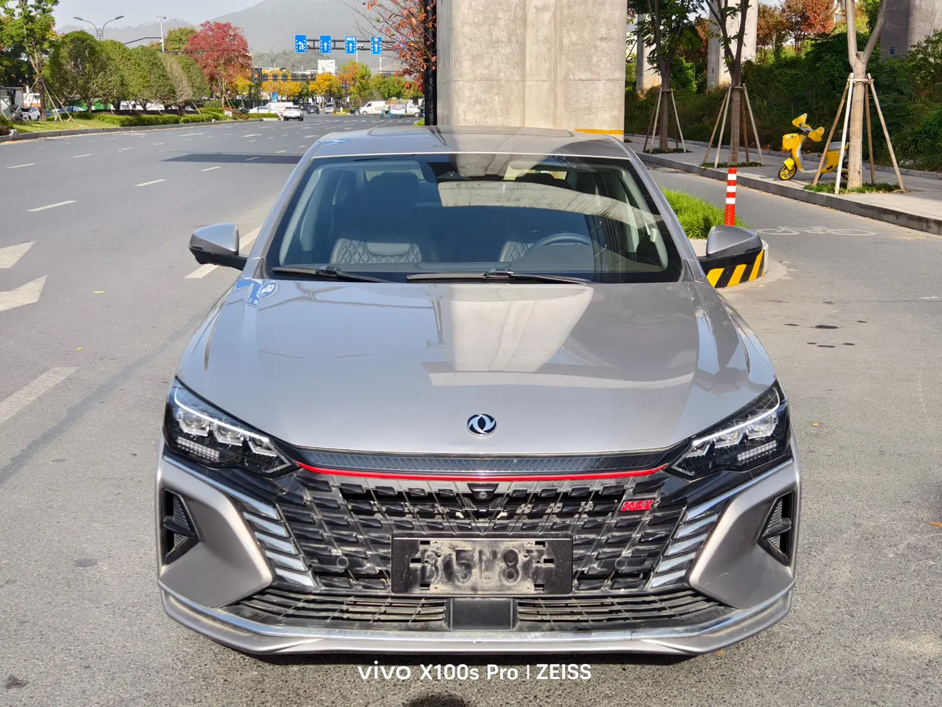 Dongfeng Yixuan MAX  из Китая