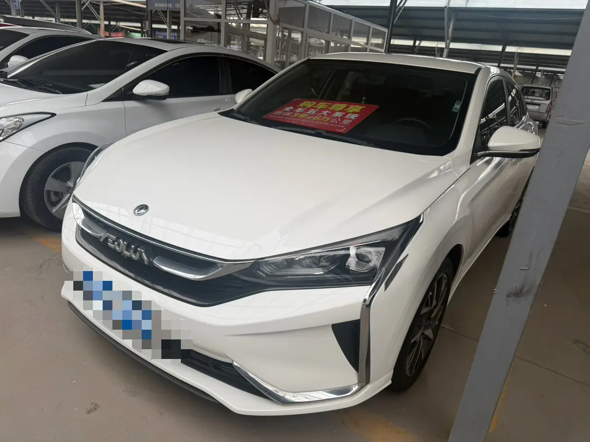 Dongfeng Yixuan  из Китая