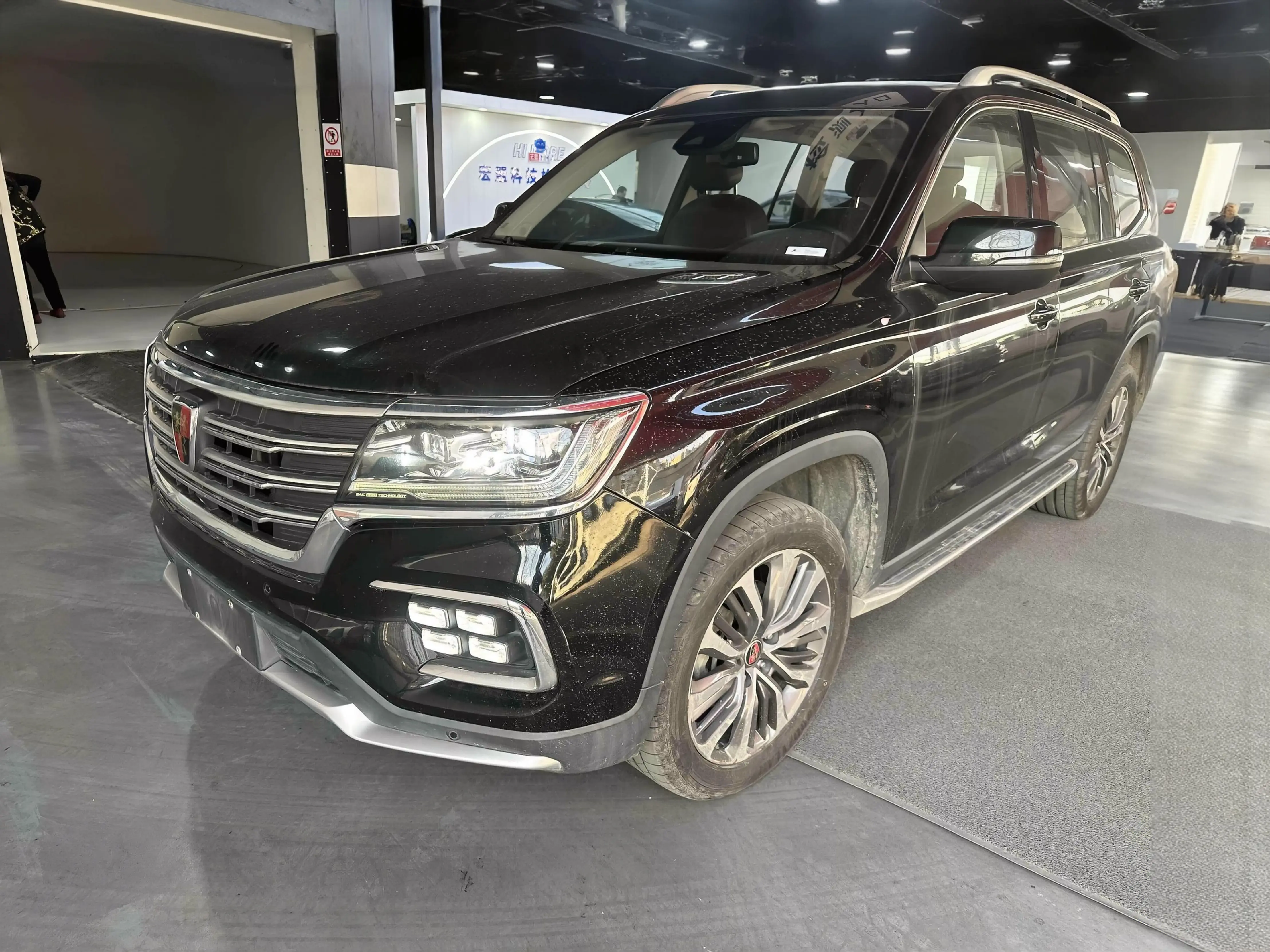 Roewe RX8  из Китая