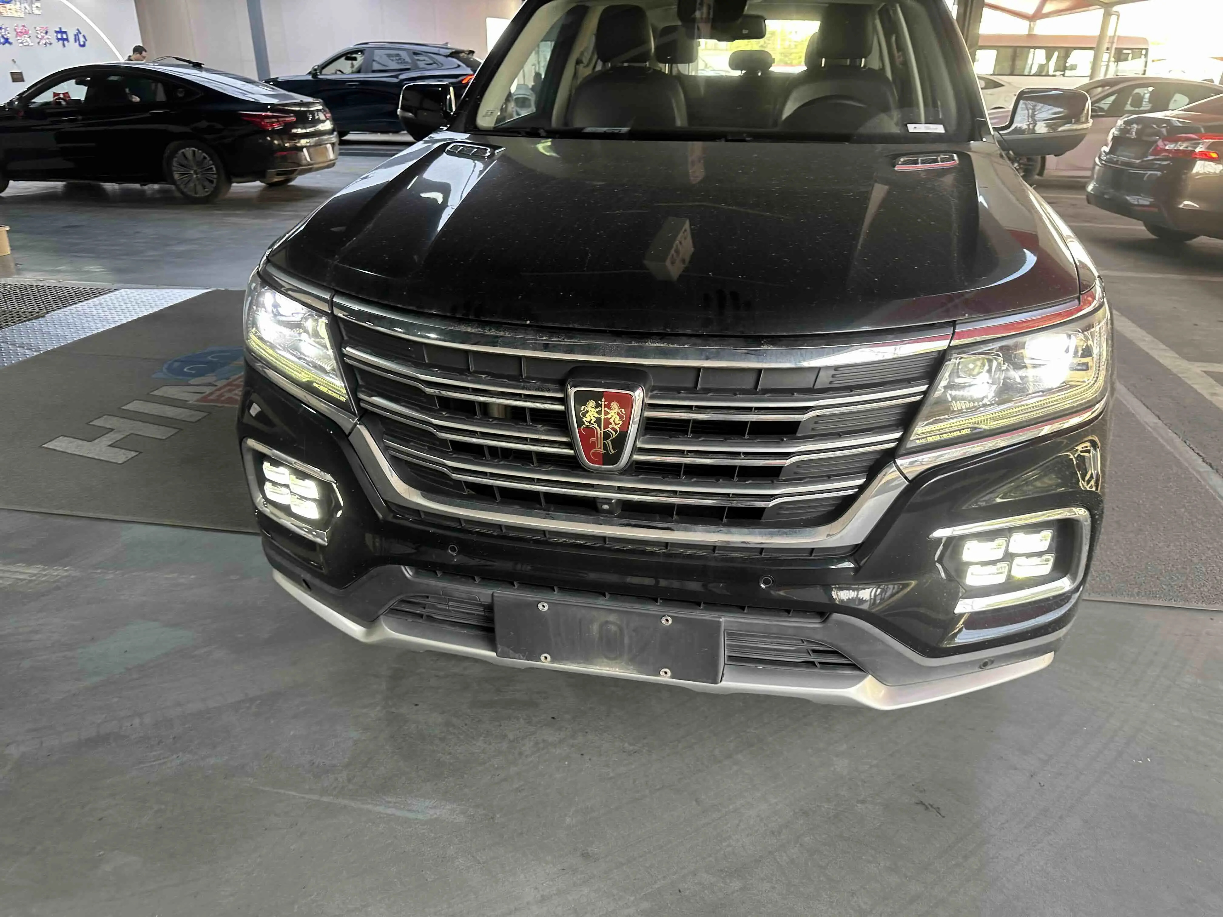 Roewe RX8  из Китая