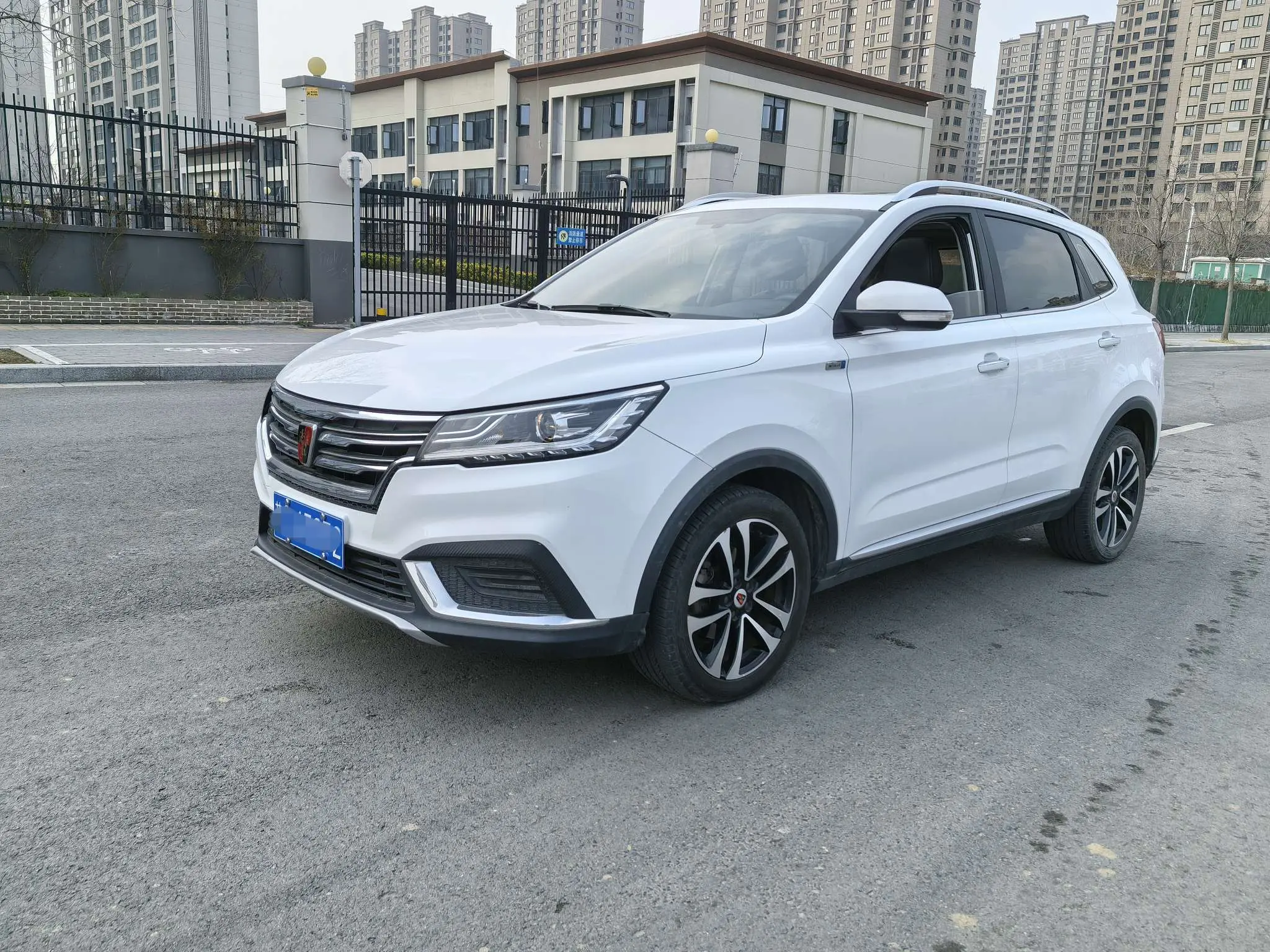 Roewe RX3  из Китая