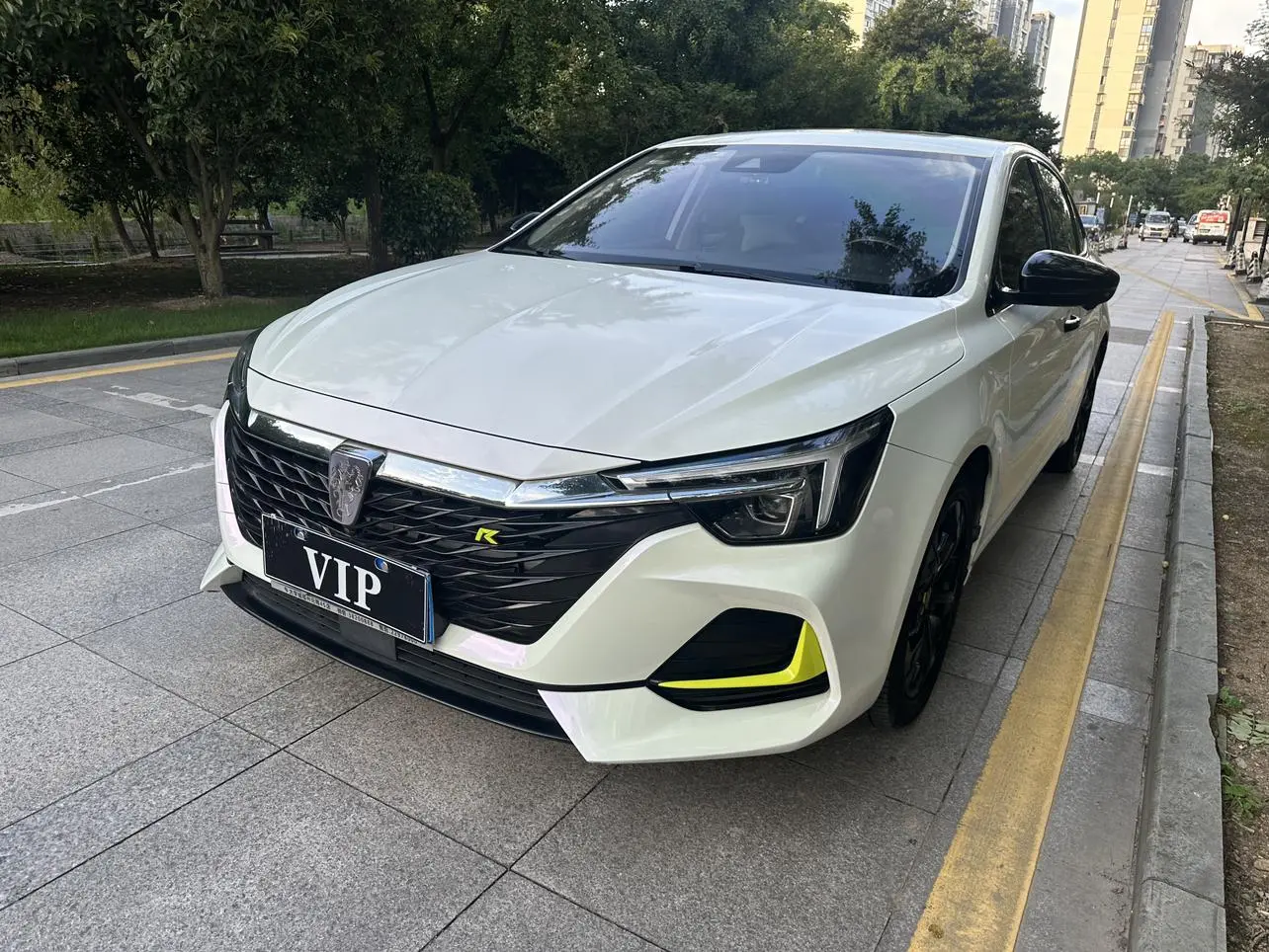 Roewe i6 MAX  из Китая