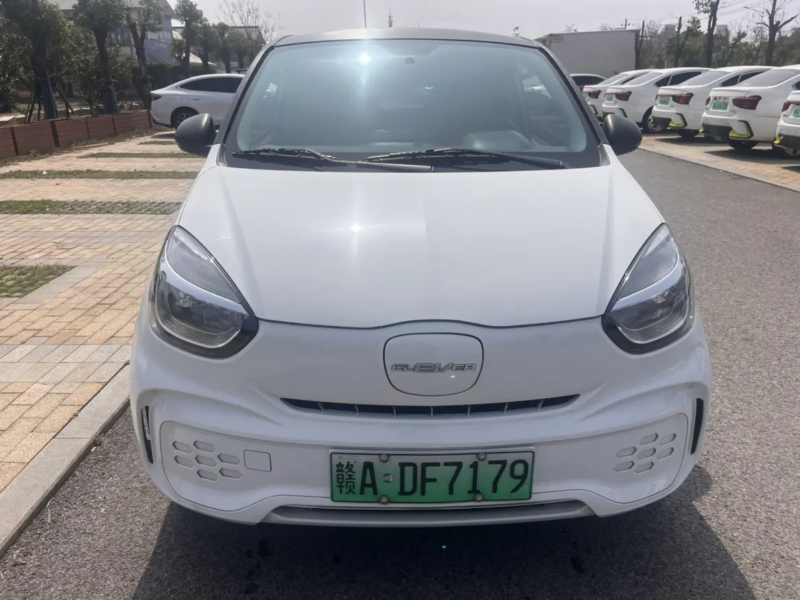 Roewe CLEVER  из Китая