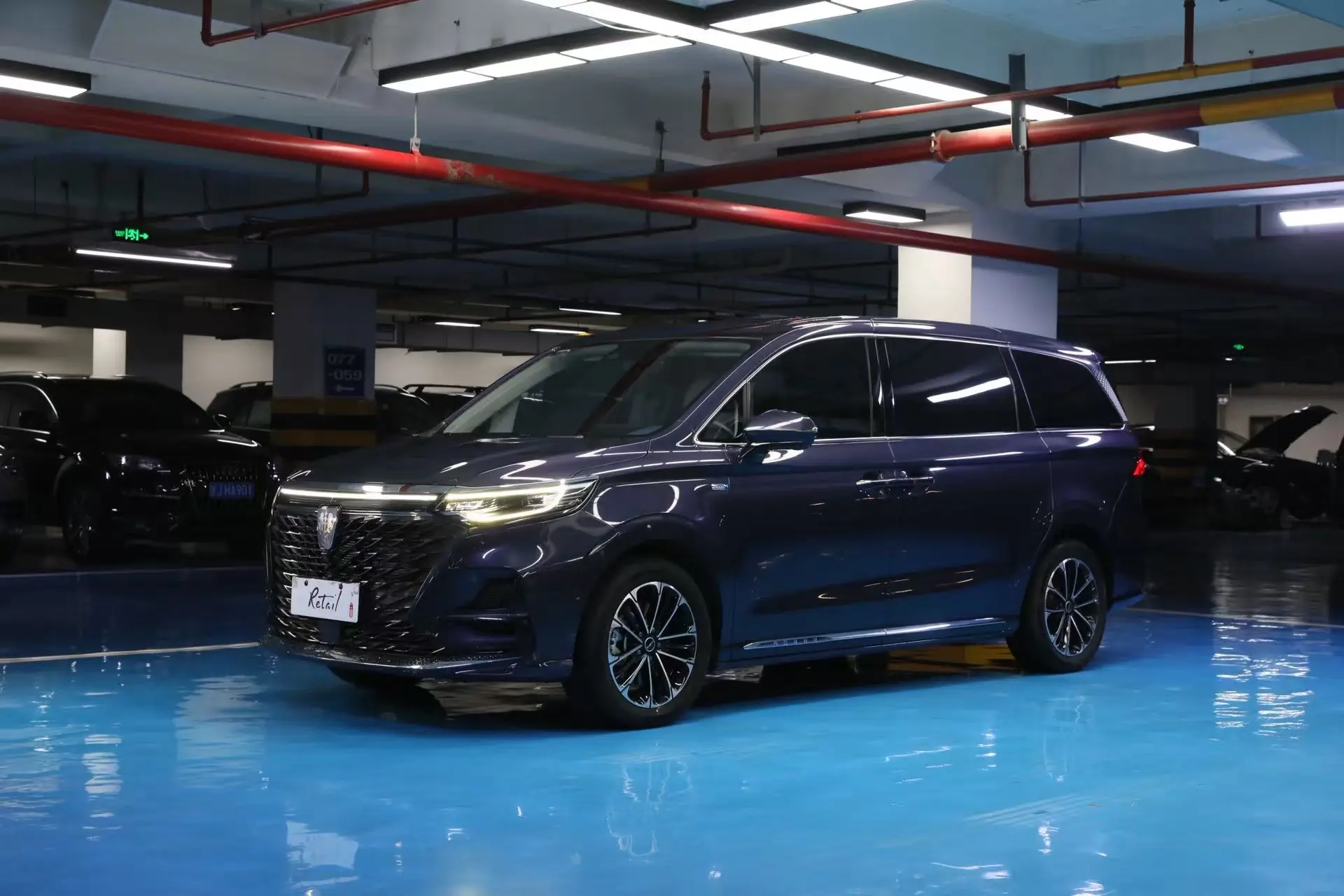 Roewe iMAX8  из Китая