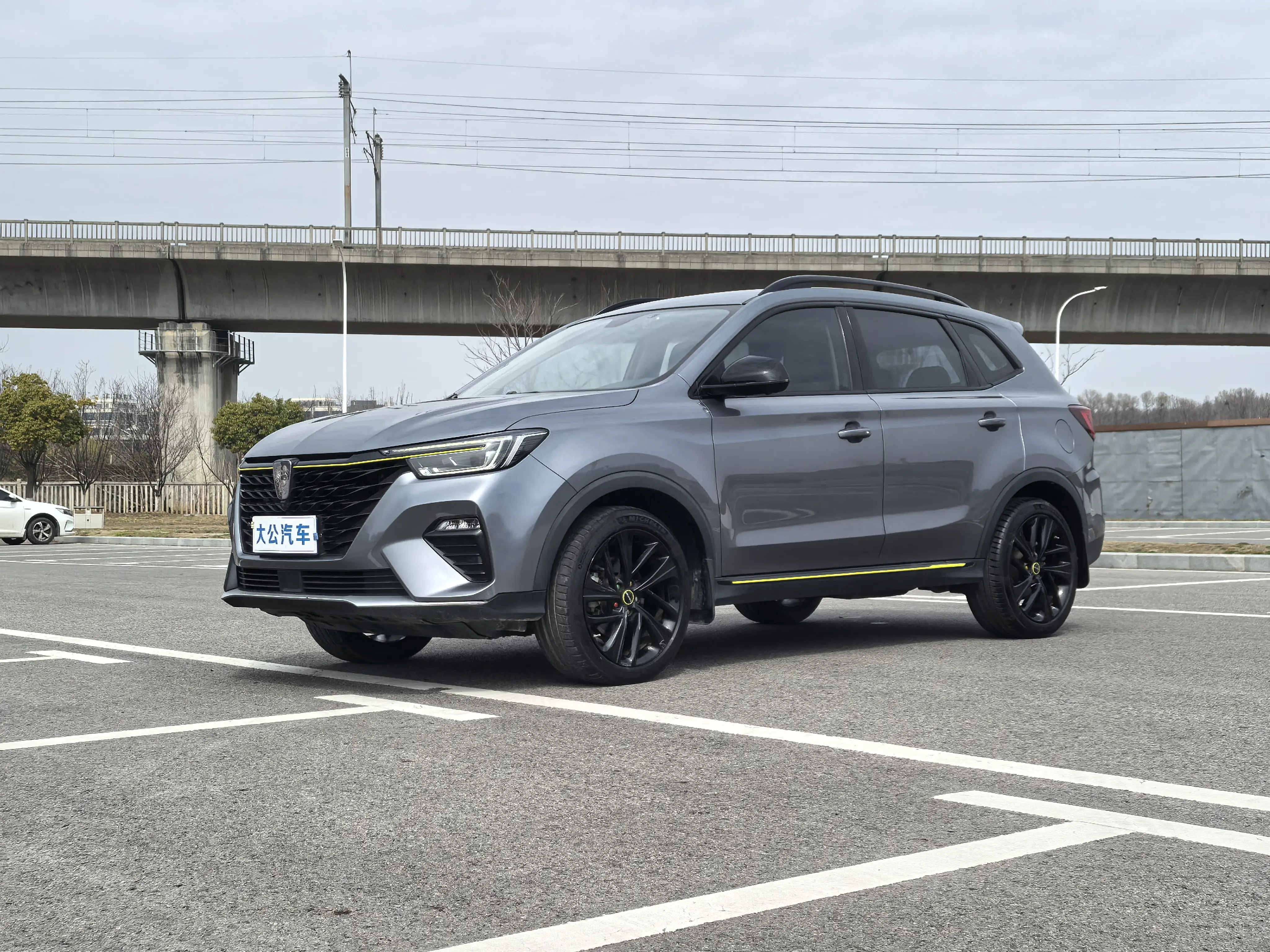 Roewe RX5  из Китая