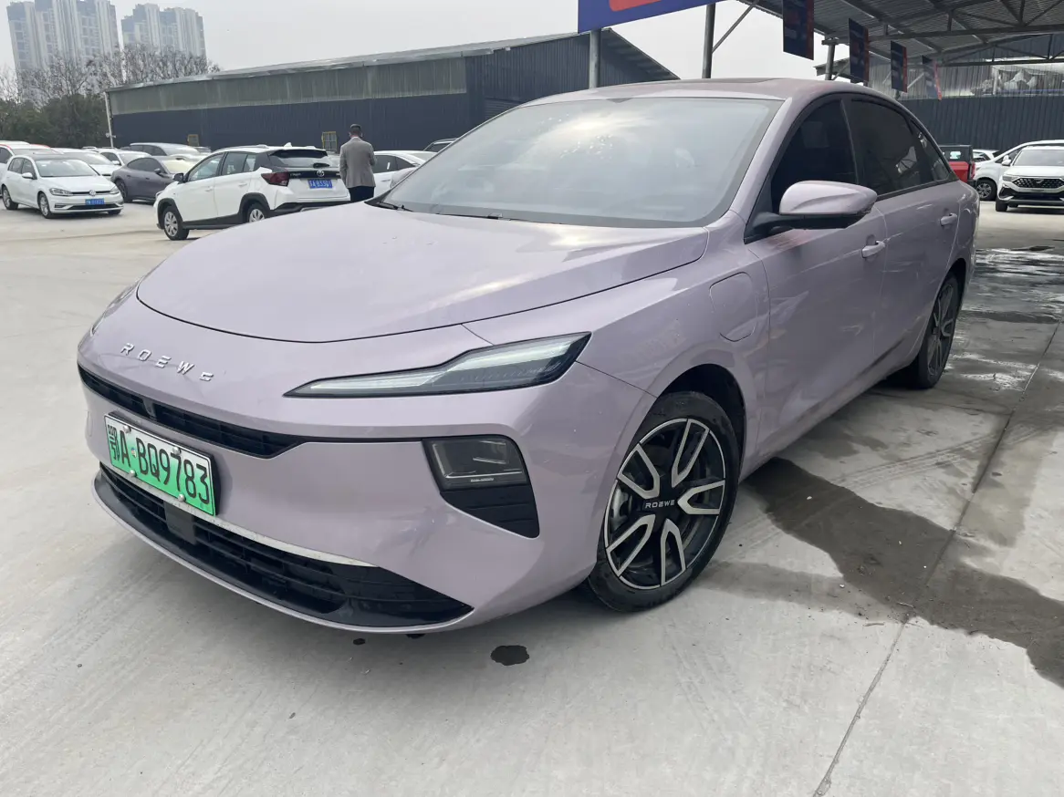 Roewe D6  из Китая