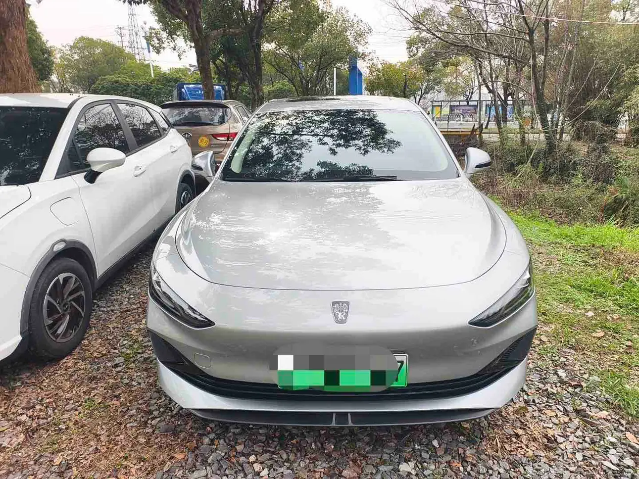 Roewe D7 DMH  из Китая