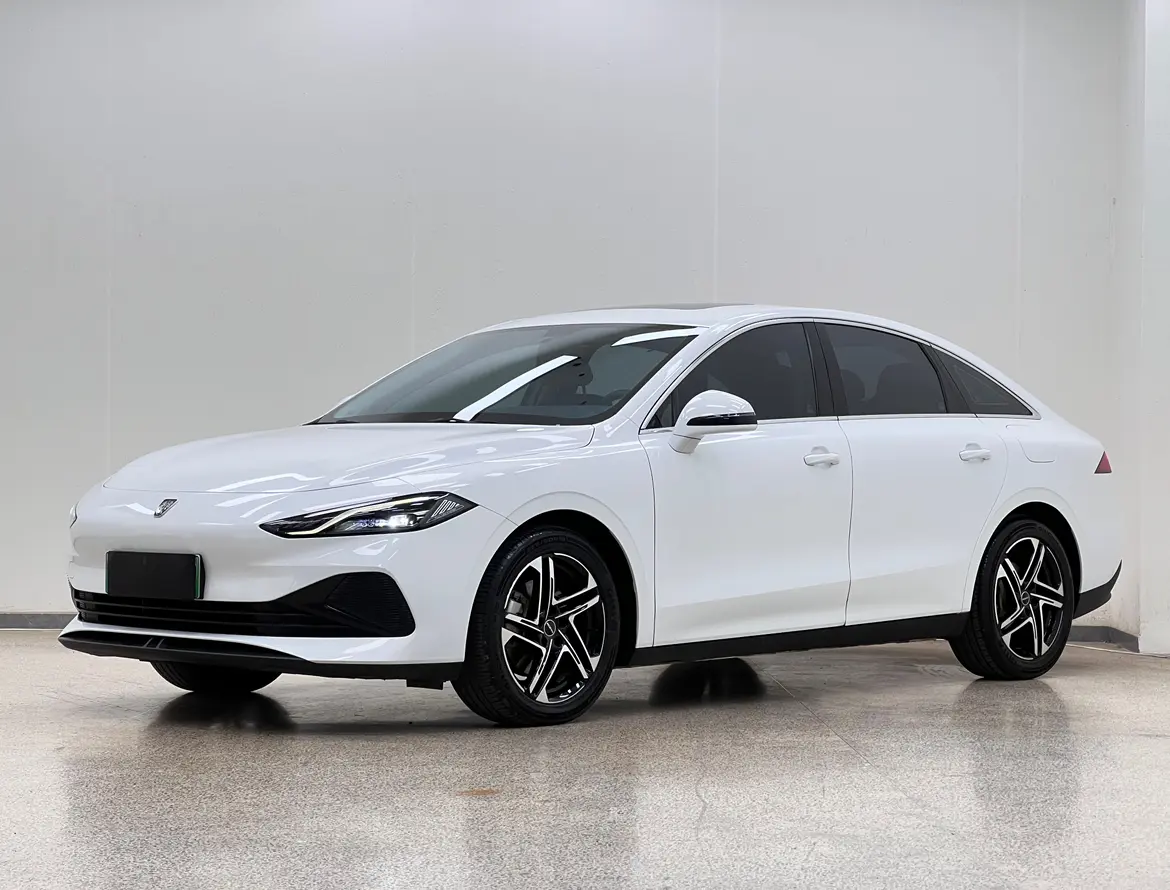 Roewe D7 DMH  из Китая