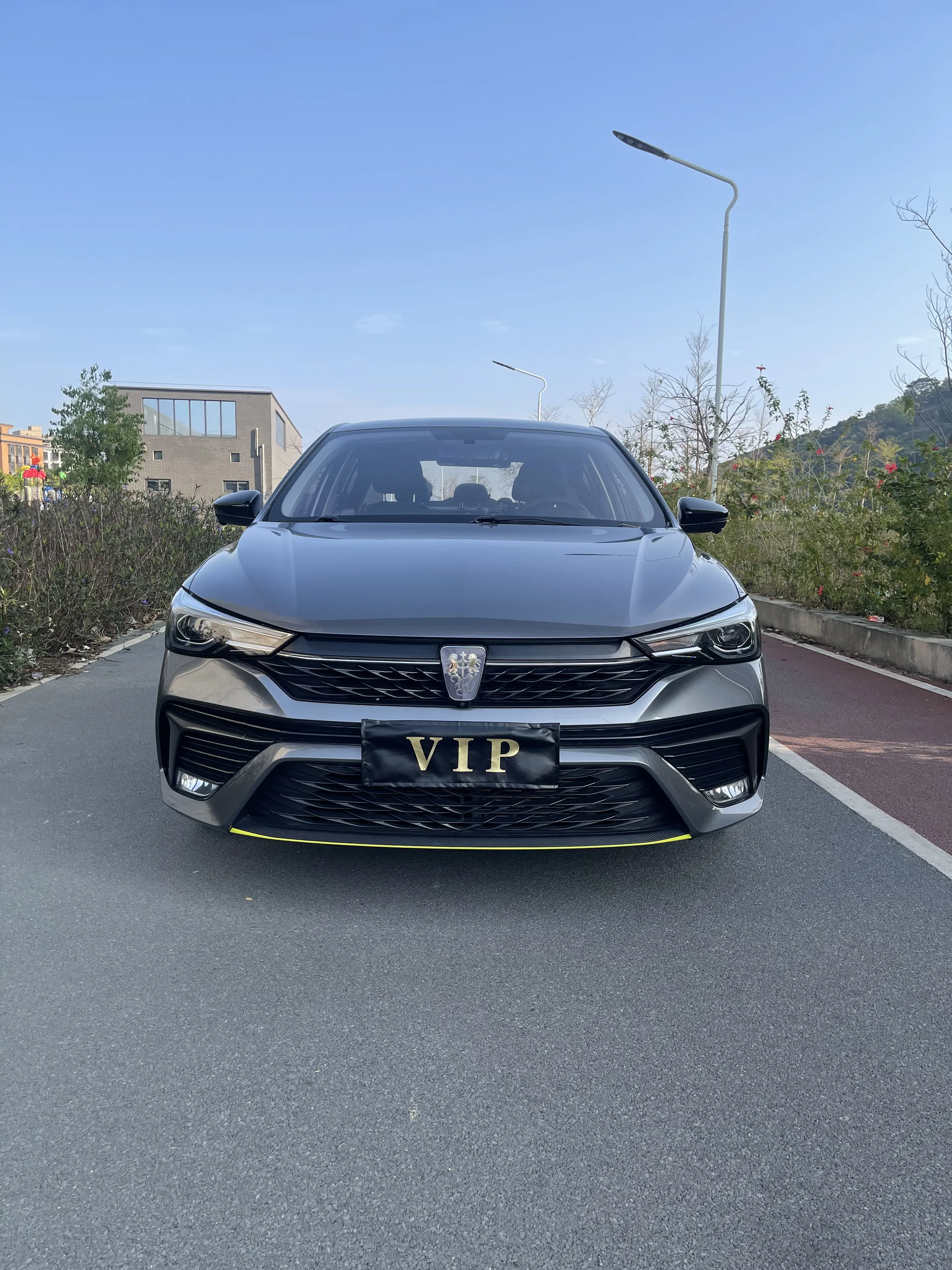 Roewe i5  из Китая