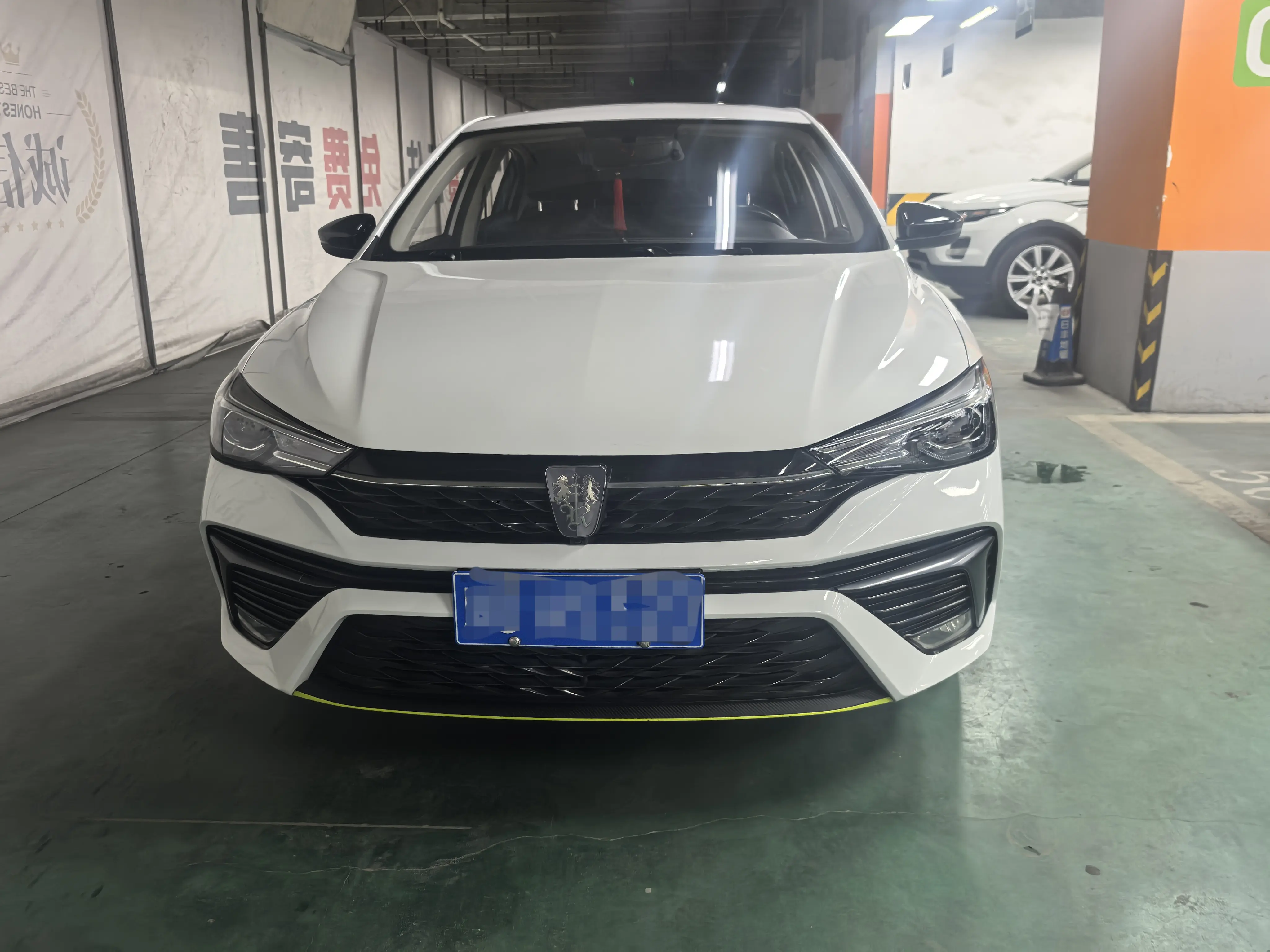 Roewe i5  из Китая