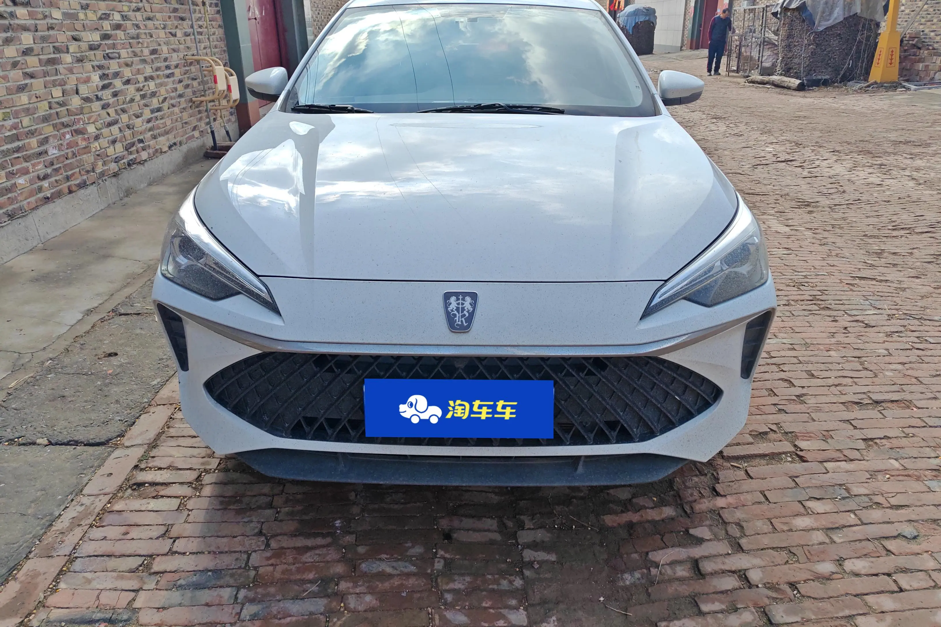 Roewe i5  из Китая