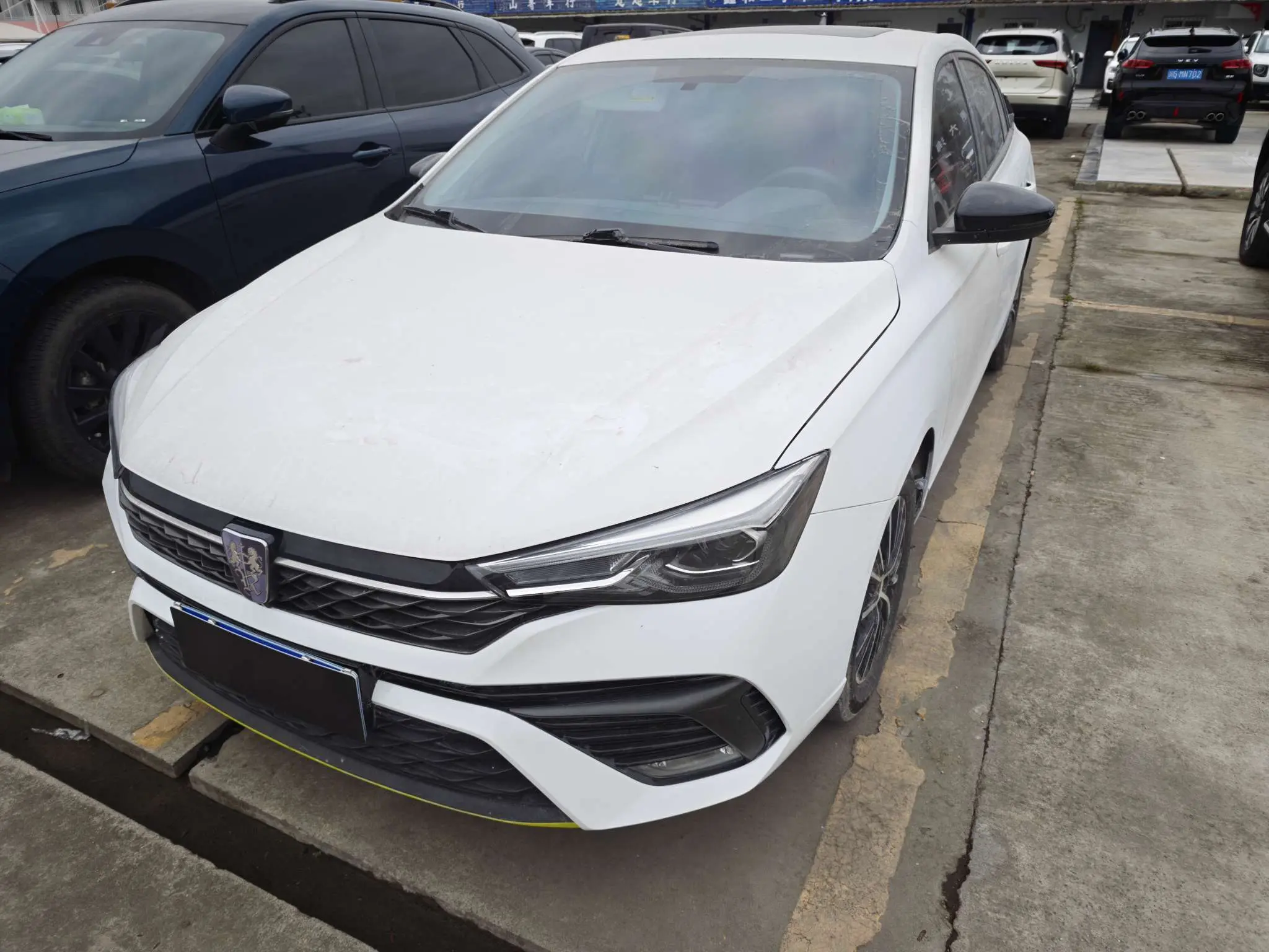 Roewe i5  из Китая
