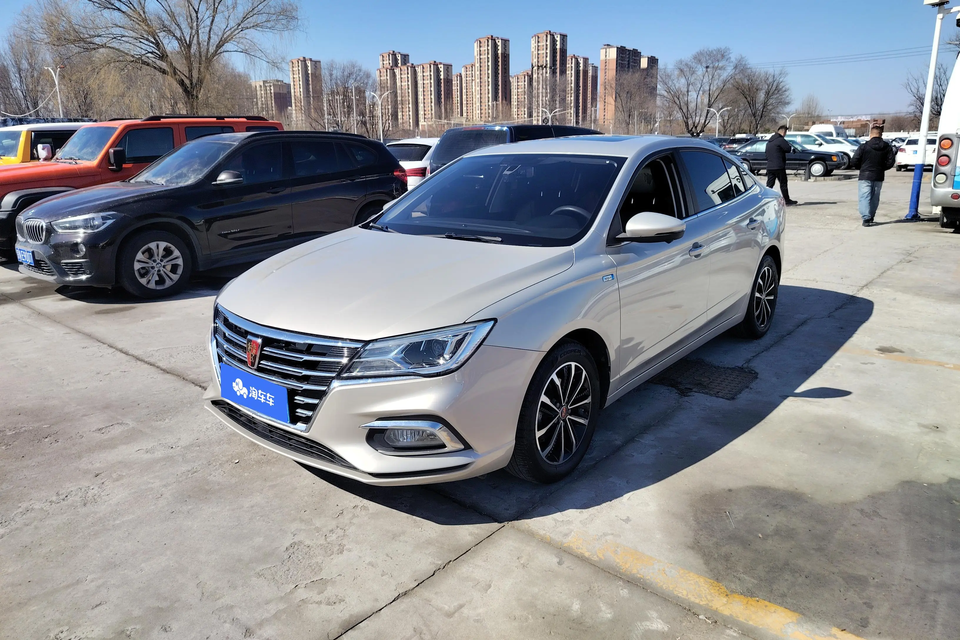 Roewe i5  из Китая