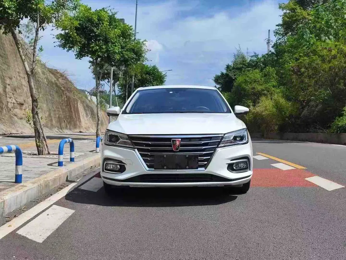 Roewe i5  из Китая
