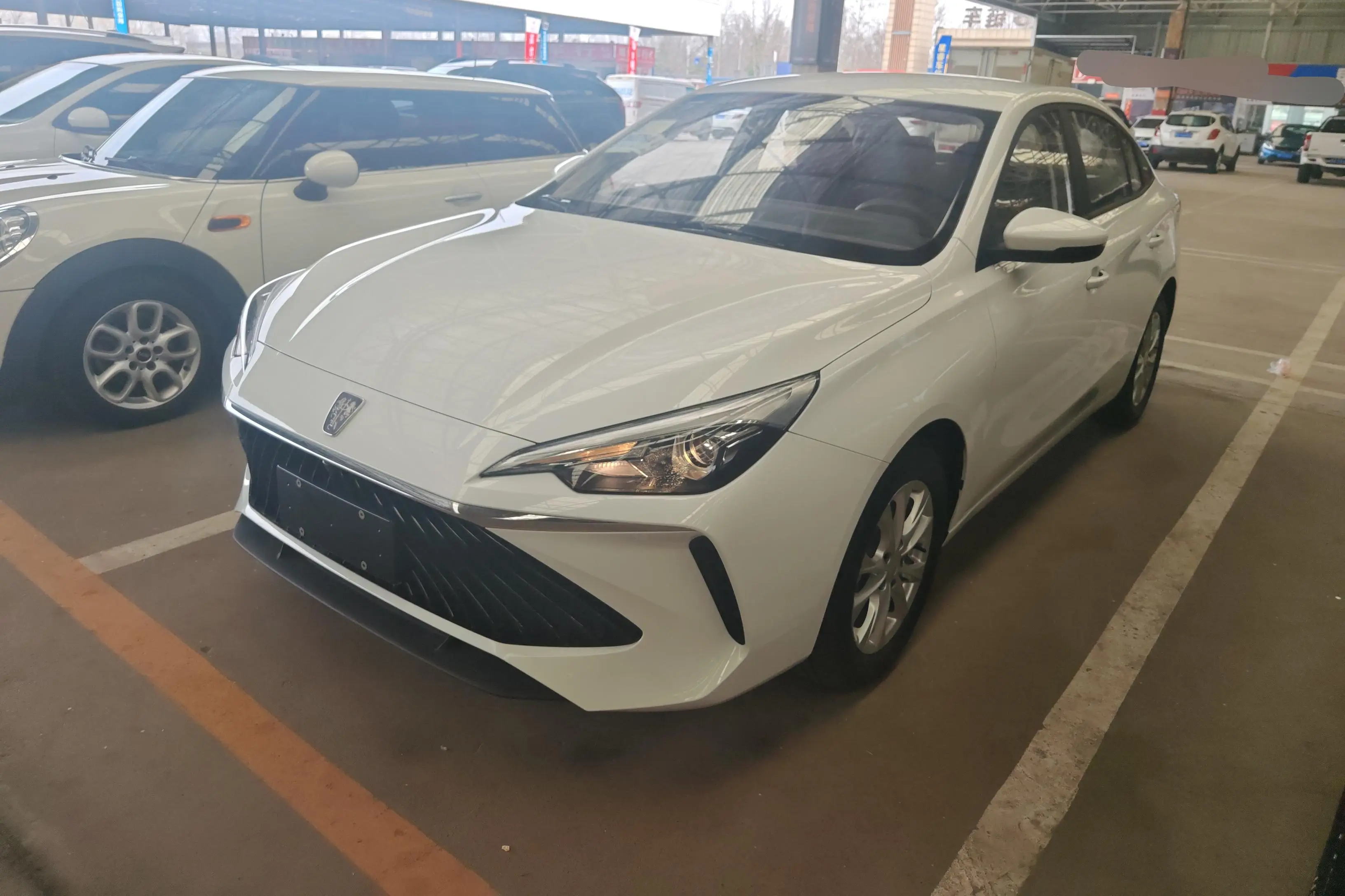 Roewe i5  из Китая