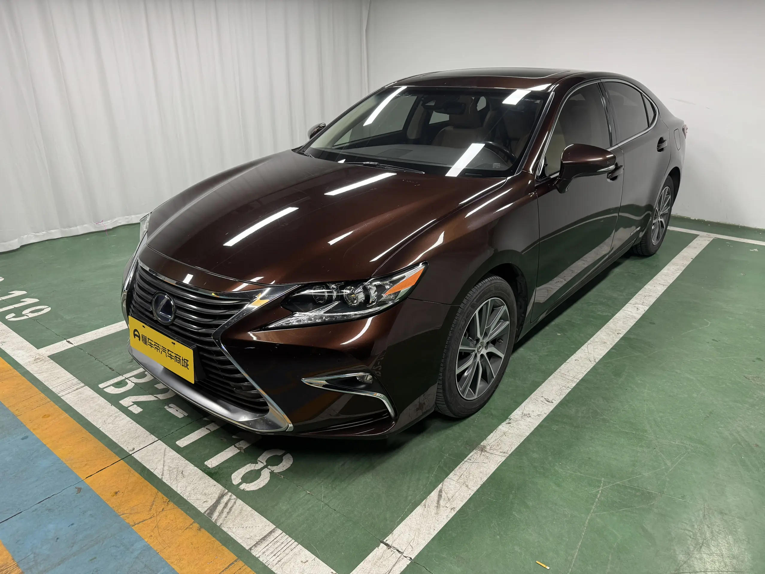 Lexus ES