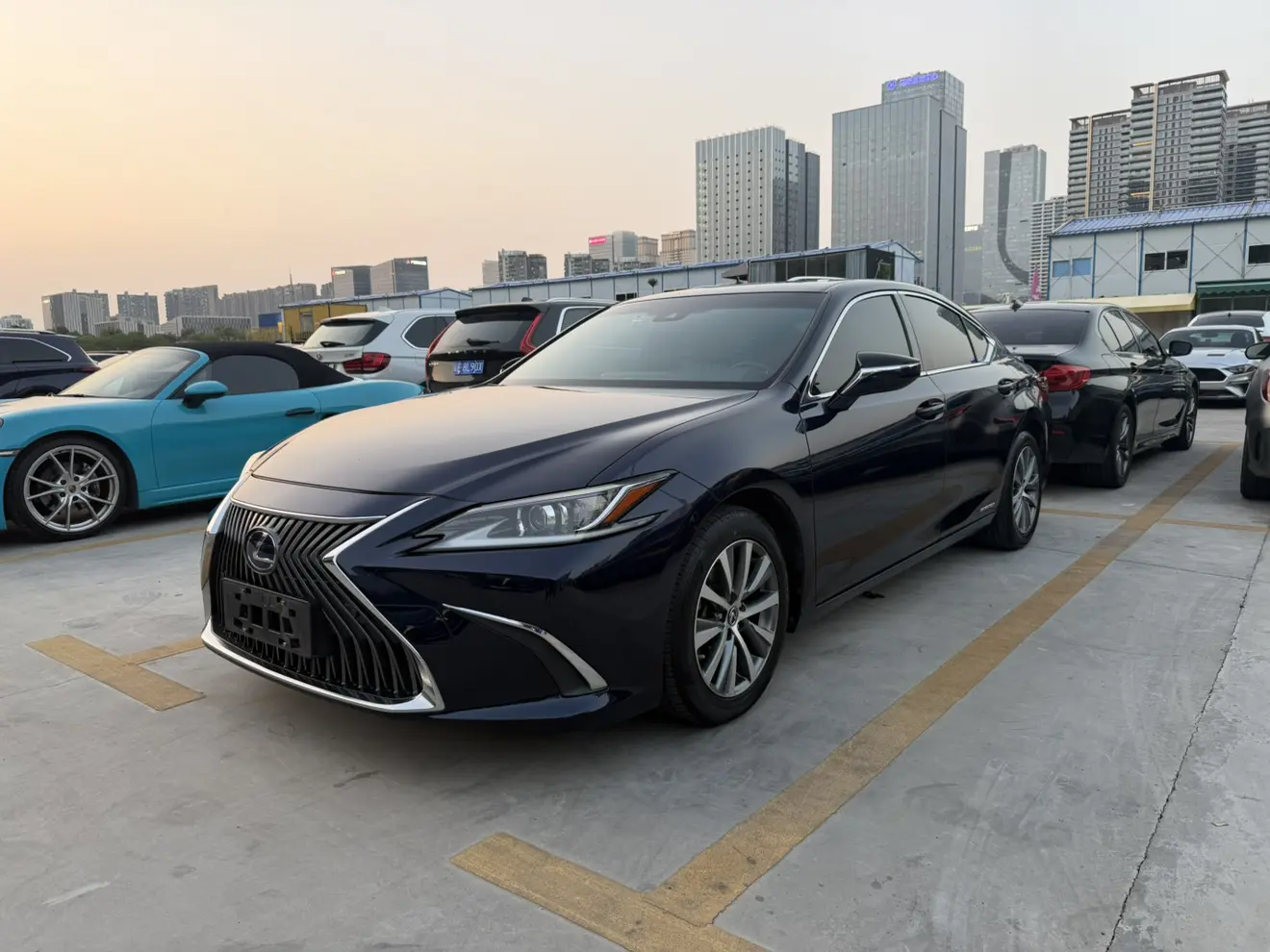 Lexus ES