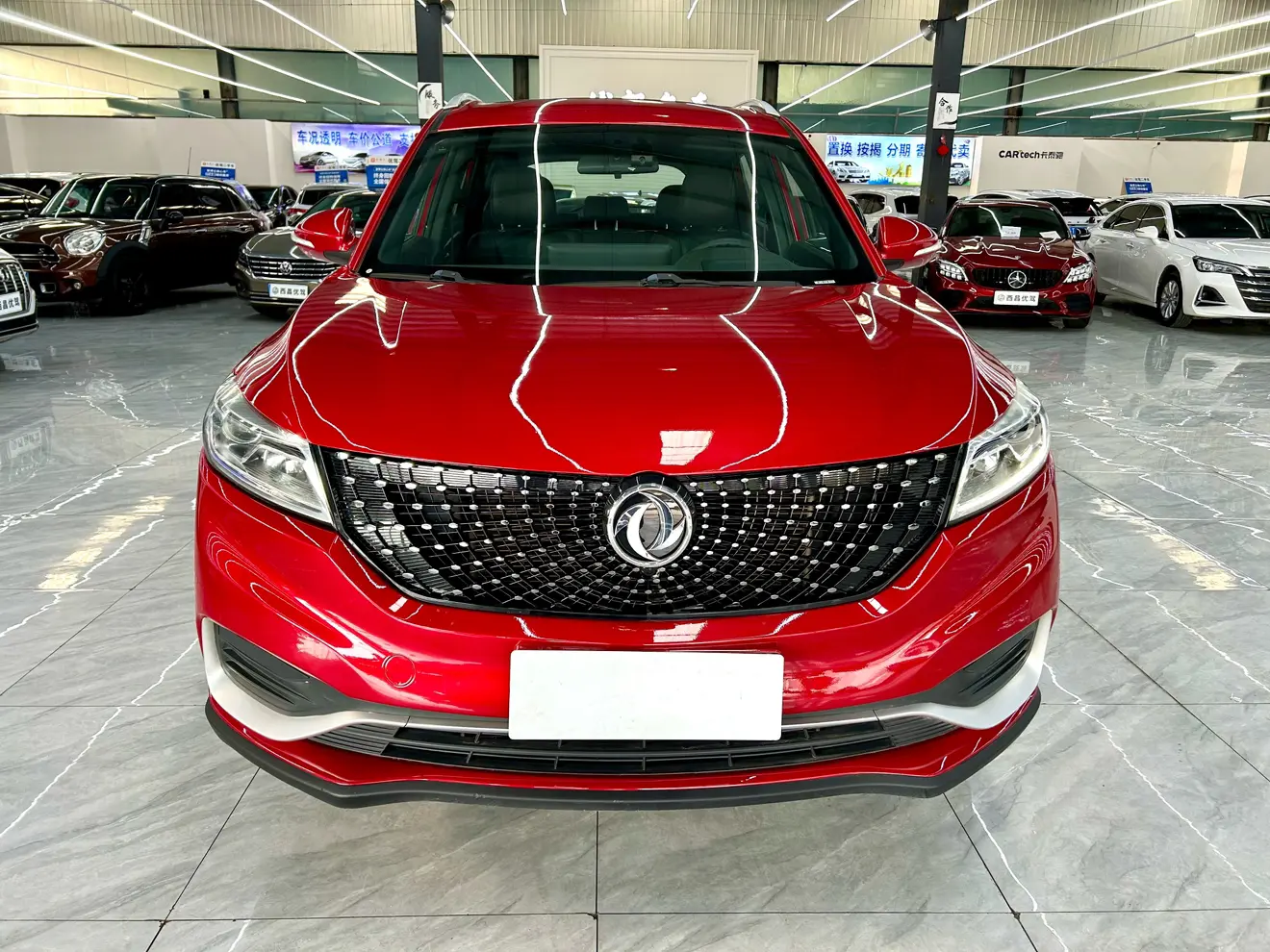 Dongfeng Fengguang 580Pro  из Китая