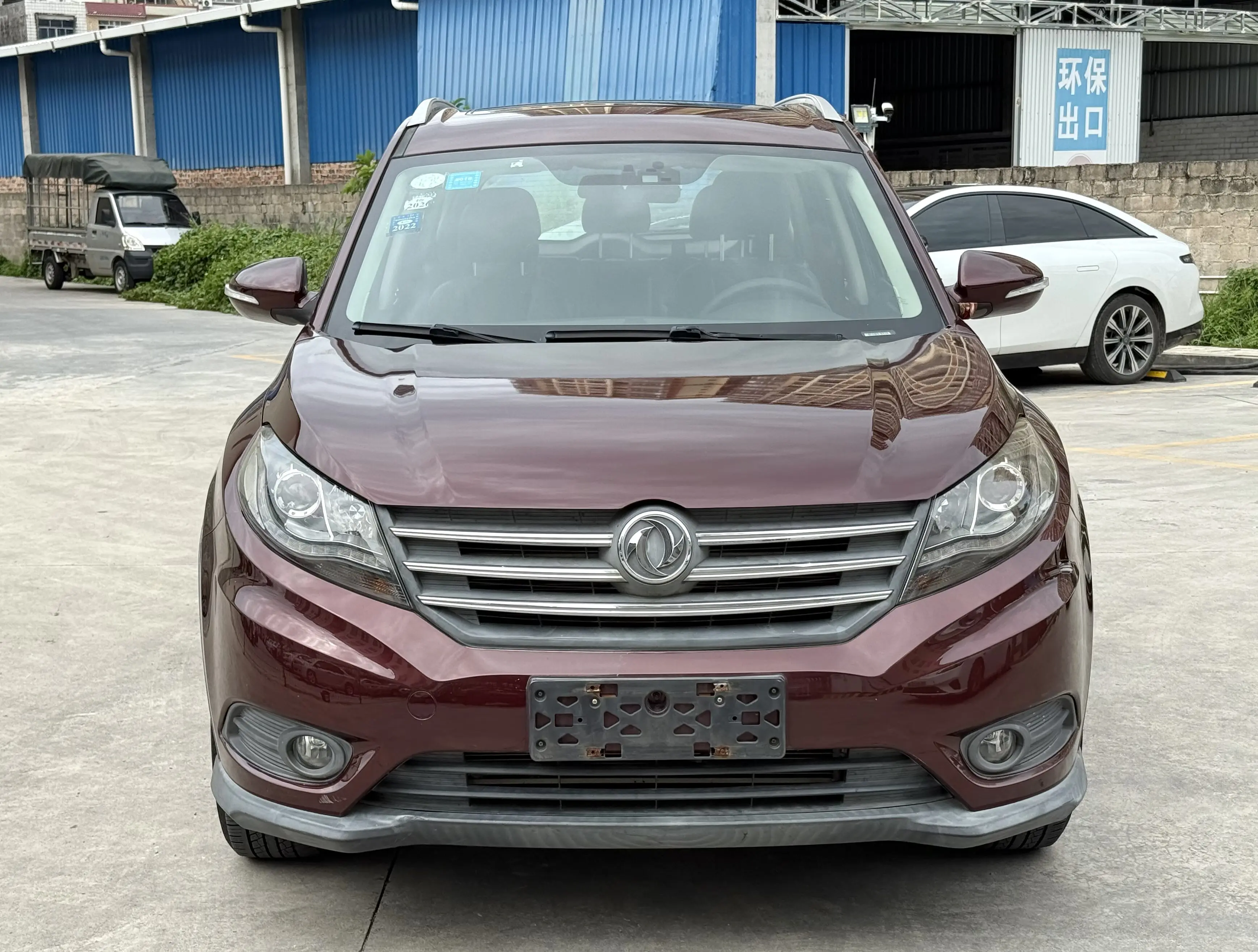 Dongfeng Fengon 580  из Китая