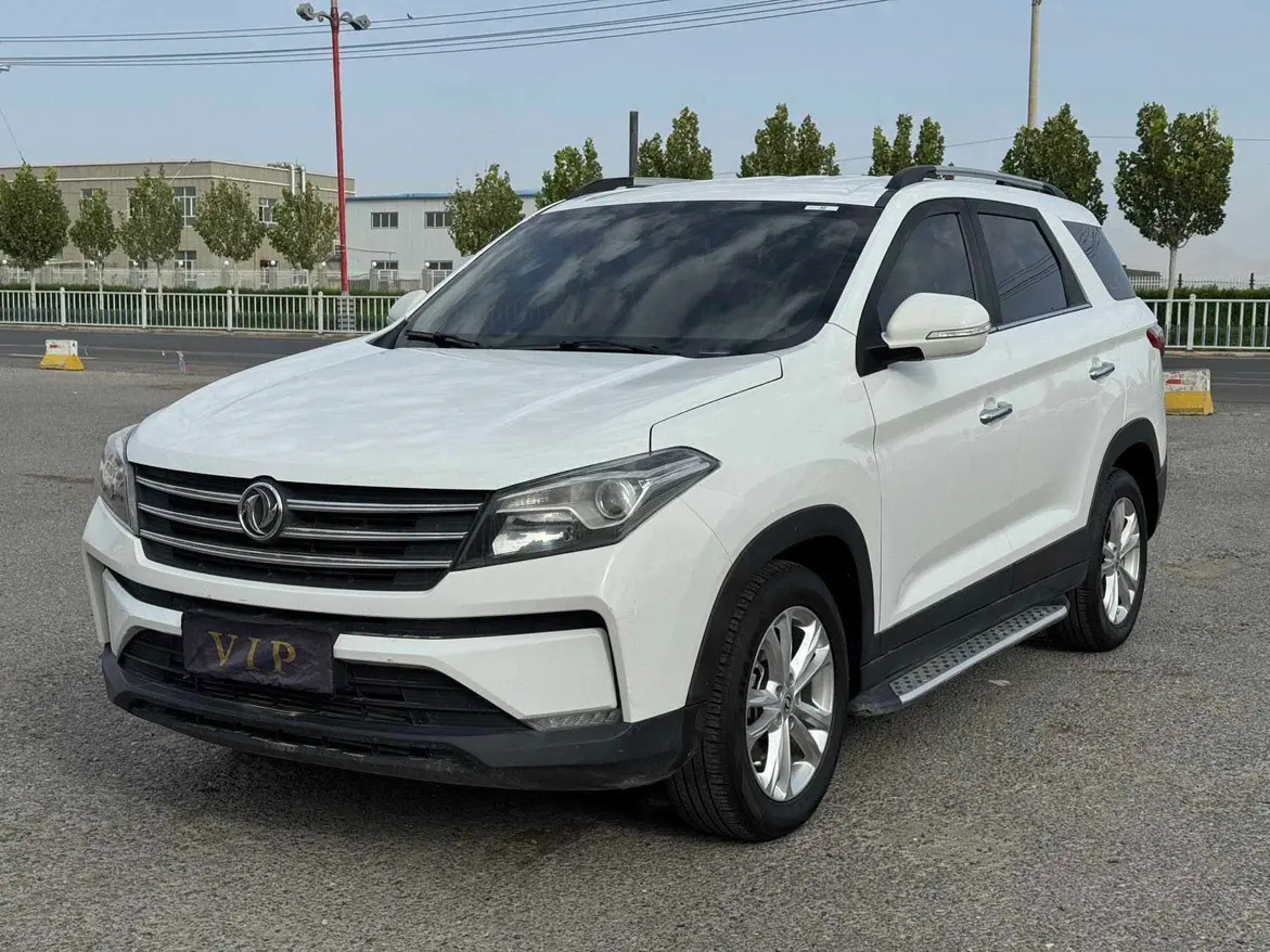 Dongfeng Scenery S560  из Китая