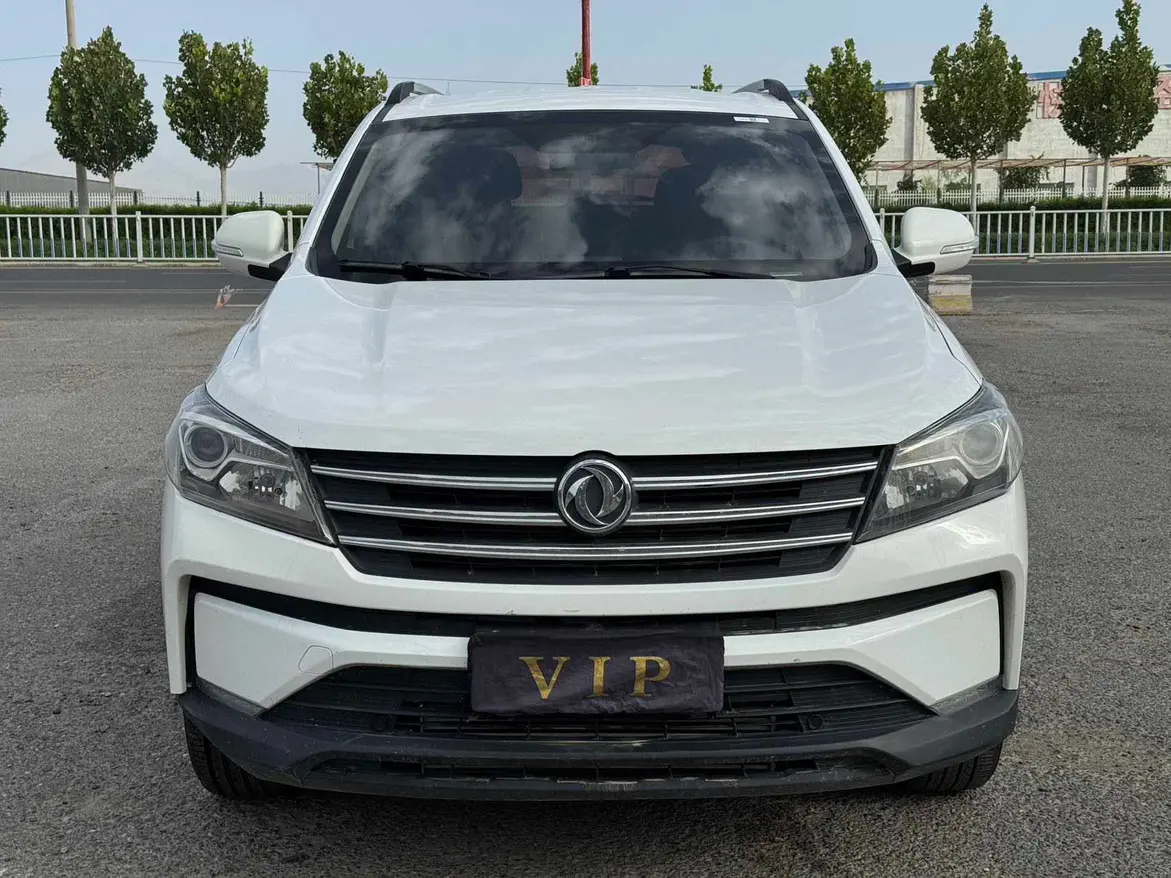 Dongfeng Scenery S560  из Китая