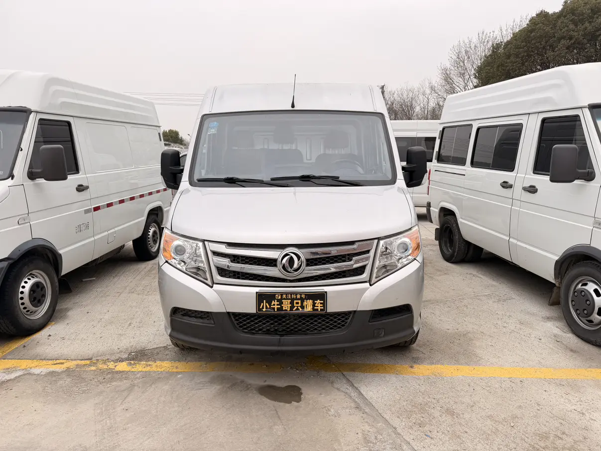 Dongfeng Yufeng  из Китая