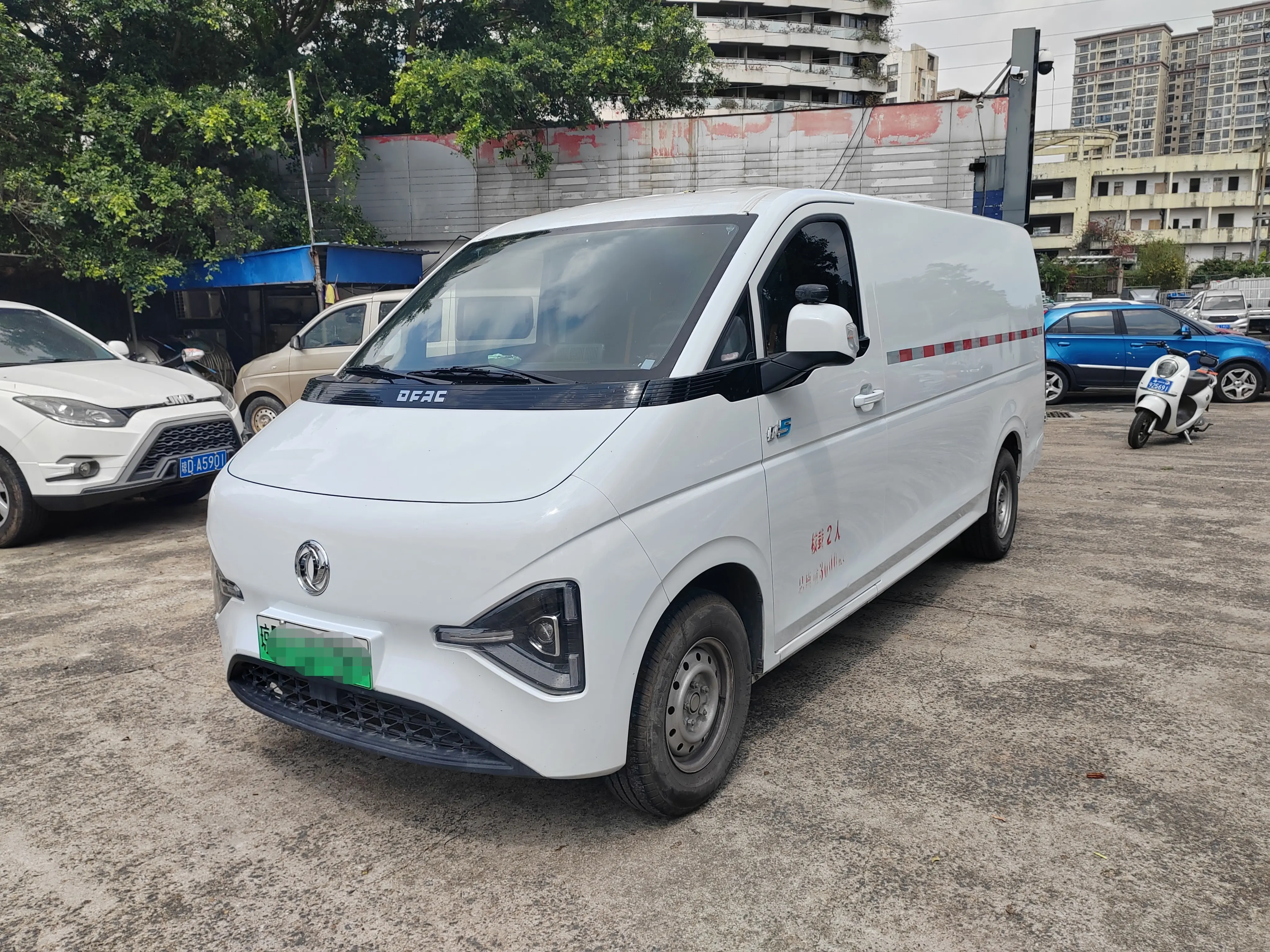Dongfeng Ruilida V5  из Китая