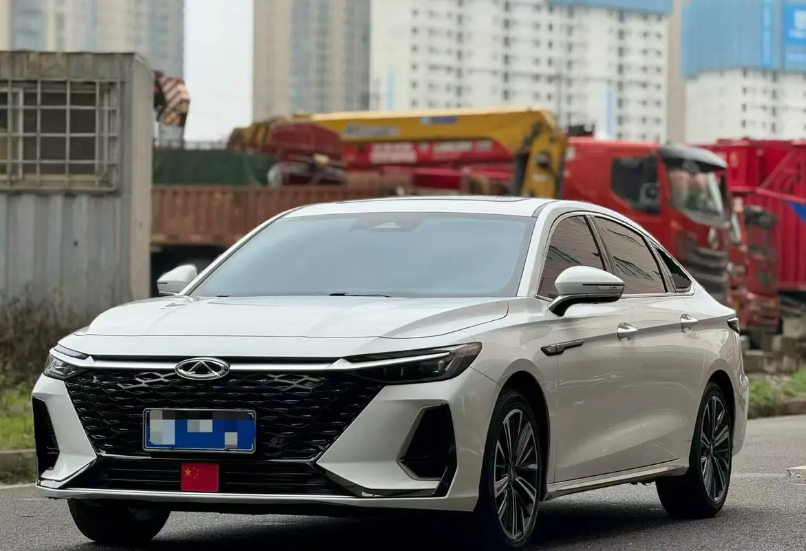 Chery Arrizo 8  из Китая