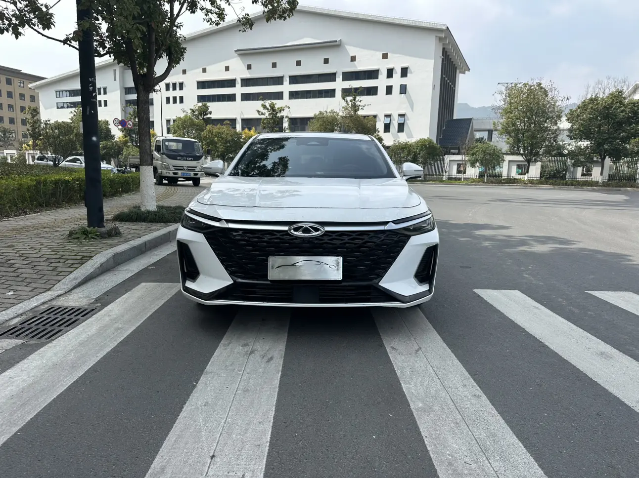 Chery Arrizo 8  из Китая