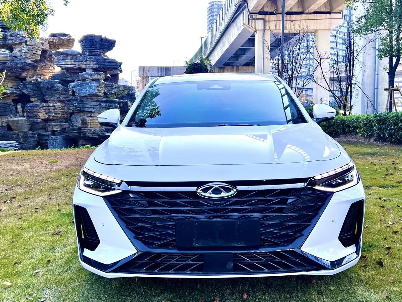 Chery Arrizo 8  из Китая