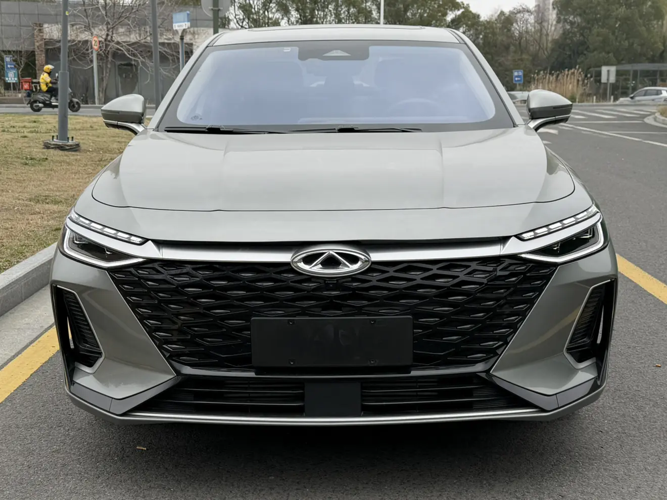 Chery Arrizo 8  из Китая