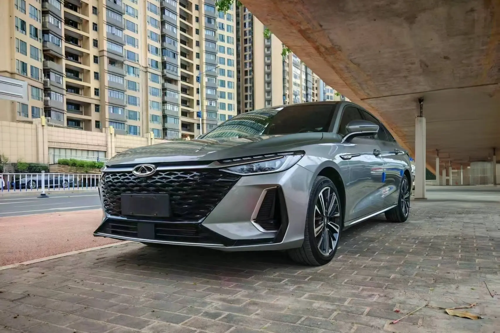 Chery Arrizo 8  из Китая