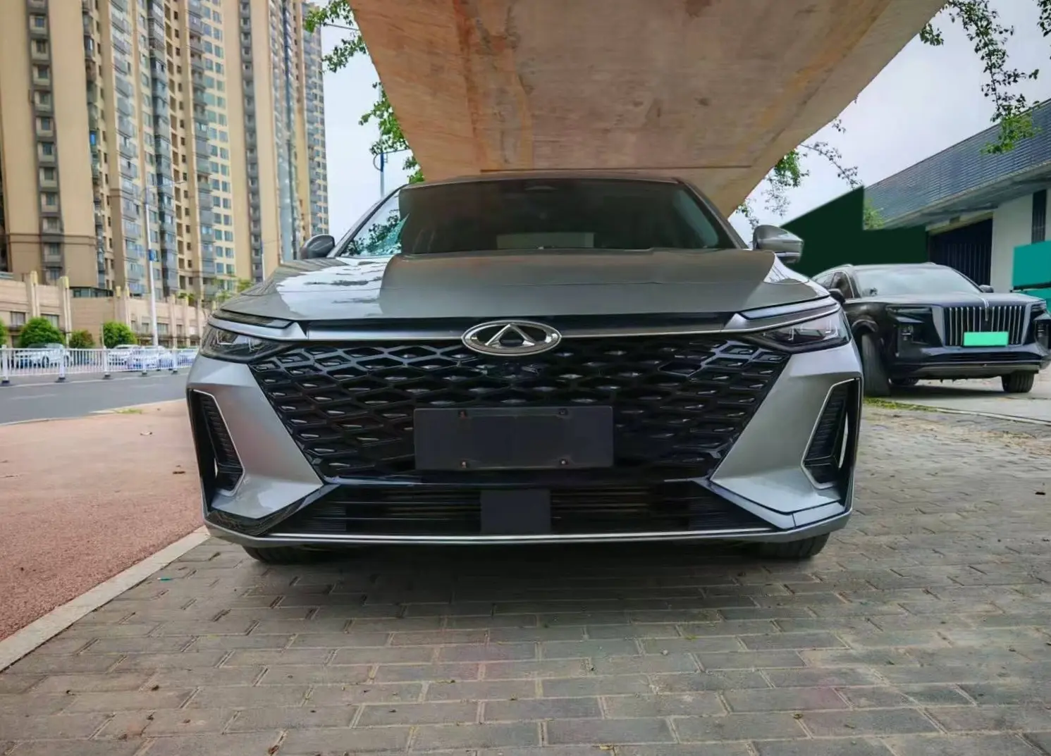 Chery Arrizo 8  из Китая