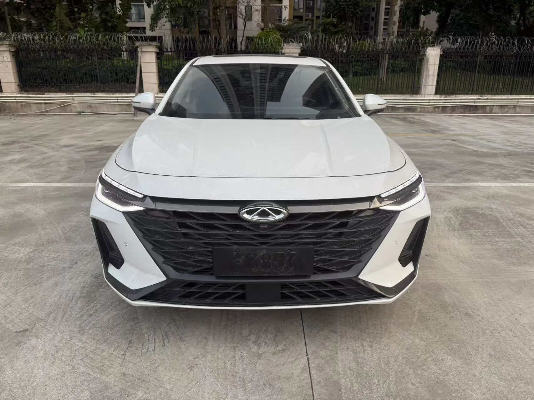 Chery Arrizo 8  из Китая