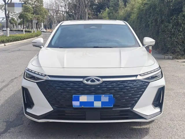 Chery Arrizo 8  из Китая