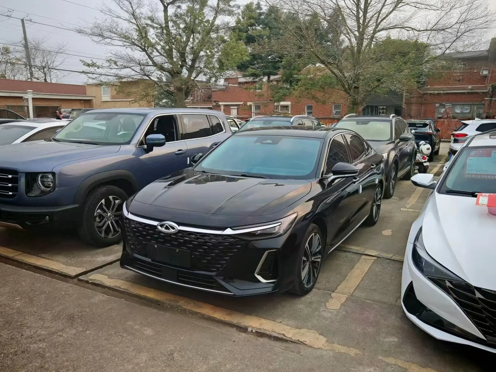 Chery Arrizo 8  из Китая